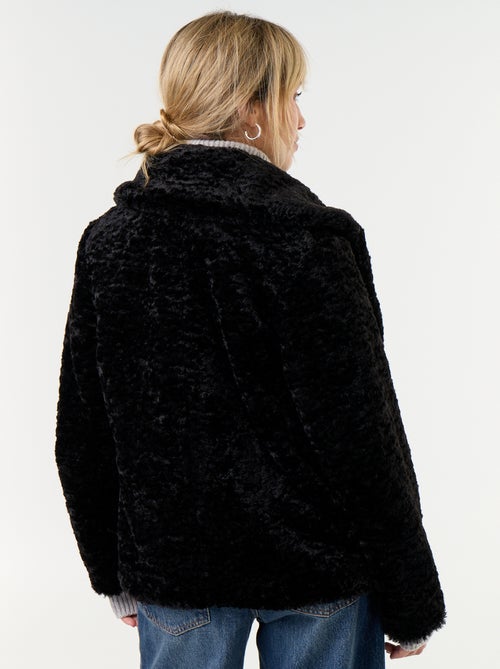 Manteau court en fausse fourrure effet astrakan - Kiabi