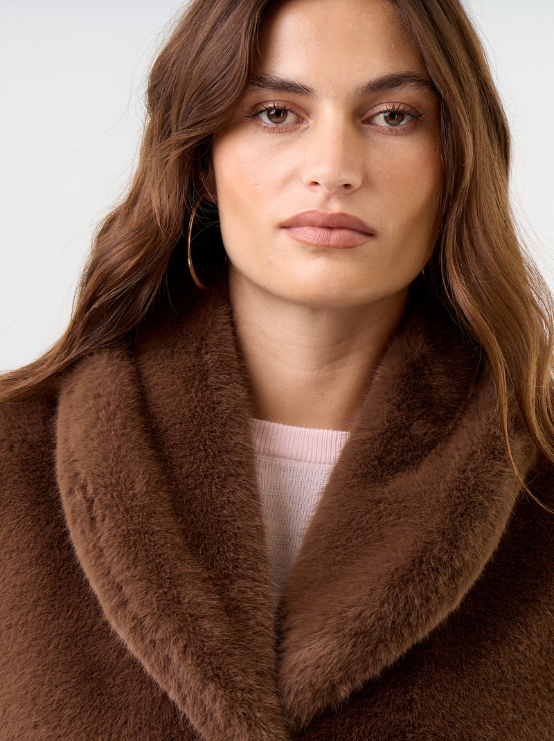 Manteau long en fausse fourrure Marron - Kiabi