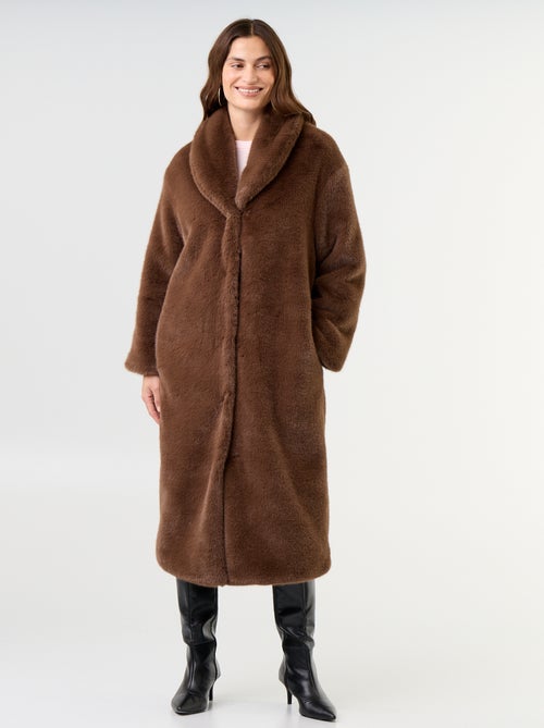 Manteau long en fausse fourrure - Kiabi