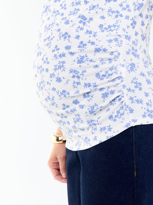 Maternity t-shirt with wrap neckline - Kiabi Maternity t-shirt with wrap neckline - Kiabi