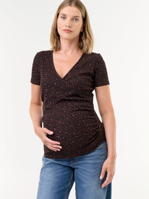 Maternity t-shirt with wrap neckline - Kiabi Maternity t-shirt with wrap neckline - Kiabi