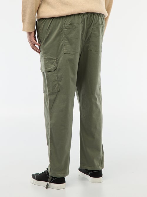 Multi-pocket straight leg / regular fit trousers - Kiabi