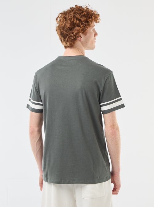 One Piece' Solid Cotton T-Shirt with Striped Sleeves - Kiabi