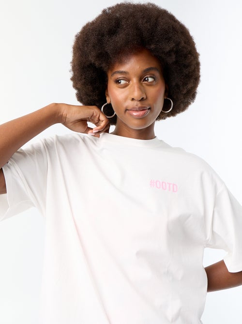 Oversize T-Shirt mit Print auf dem Rücken - Kiabi Oversize T-Shirt mit Print auf dem Rücken - Kiabi