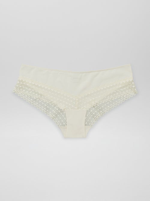 Pack of 3 cotton and lace boy shorts - Kiabi