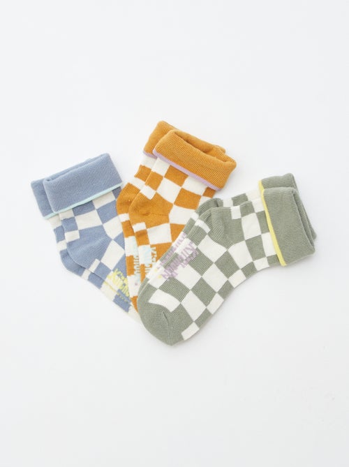 Pack of 3 pairs of printed socks with turn-ups - Kiabi Pack of 3 pairs of printed socks with turn-ups - Kiabi
