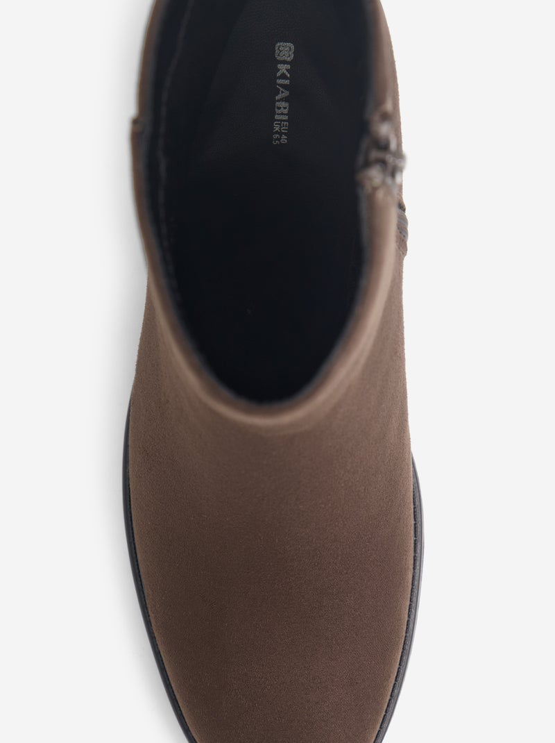 Paire de boots à talon Marron - Kiabi