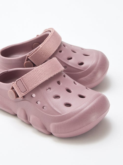 Paire de mules de plage fermées unie - Kiabi