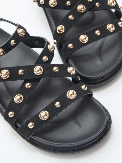 Paire de sandales à plateforme avec brides clous - Kiabi