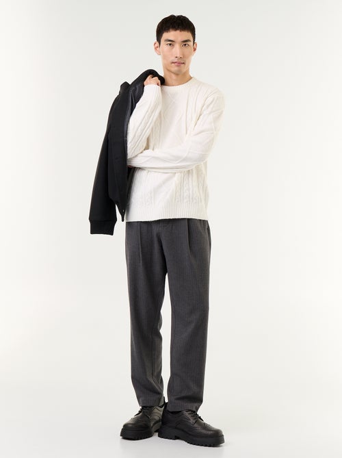 Pantalon à pinces en matière douce - Kiabi