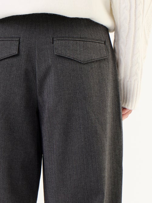 Pantalon à pinces en matière douce - Kiabi