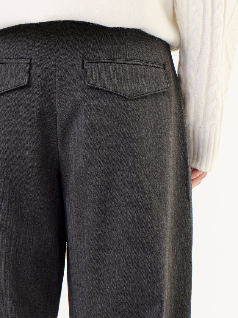 Pantalon à pinces en matière douce Gris - Kiabi