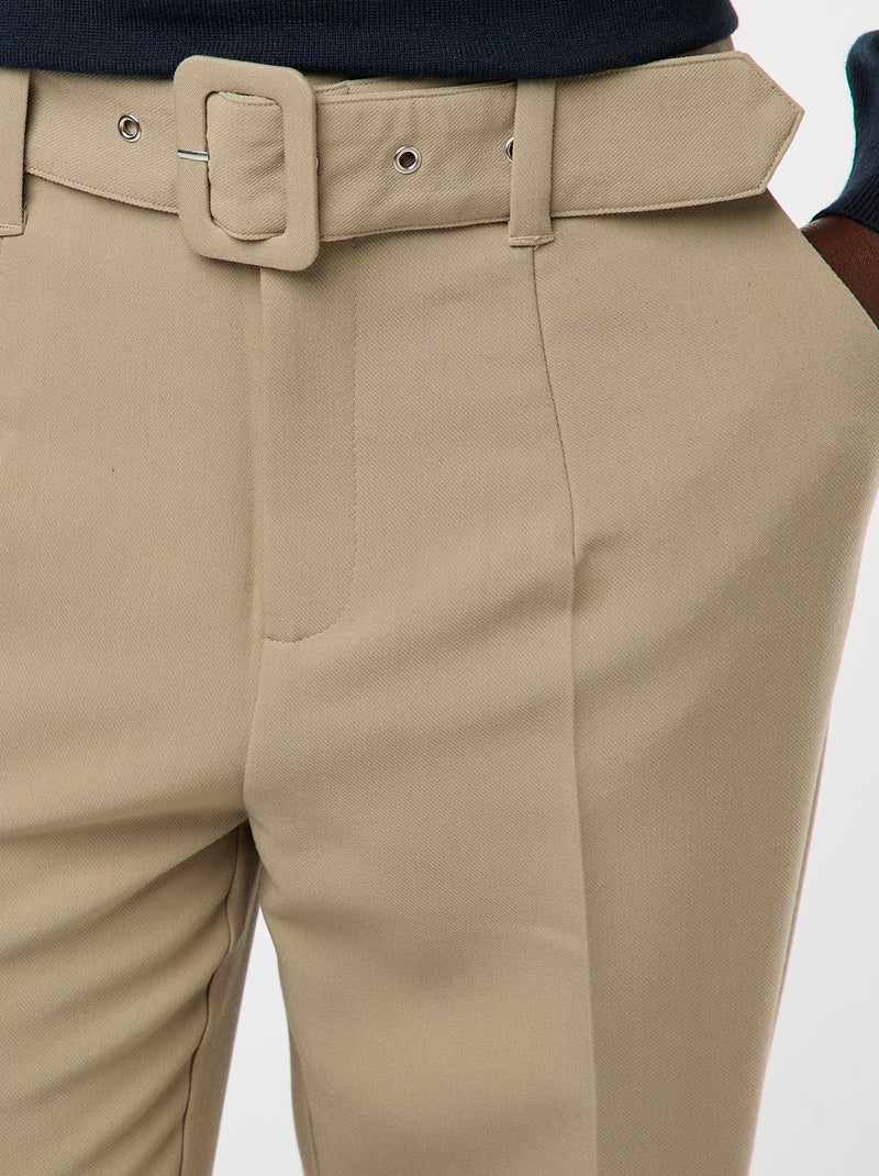 Pantalon carotte fluide avec ceinture à boucle Vert - Kiabi