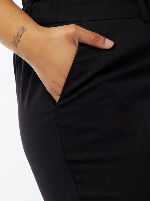 Pantalon cigarette avec ouverture par crochet et zippée - Kiabi