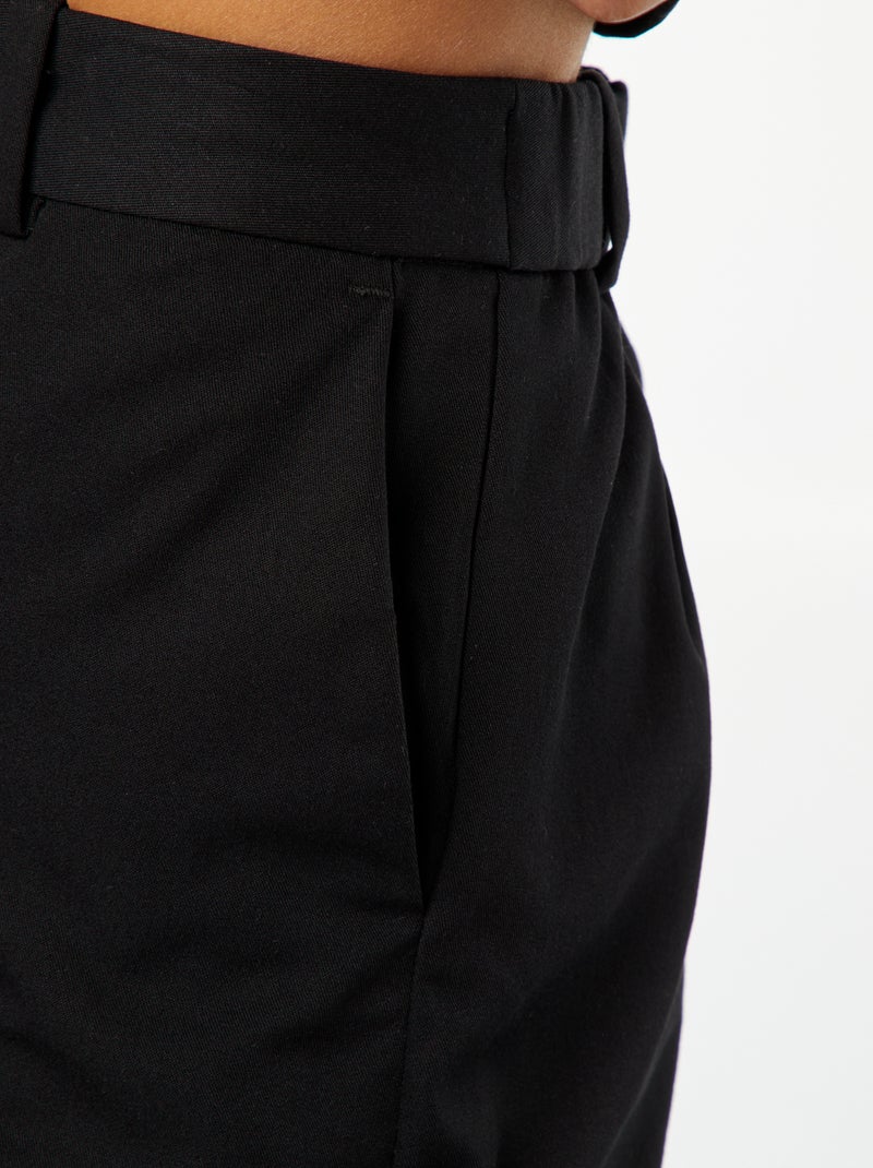 Pantalon cigarette uni avec 2 poches Noir - Kiabi