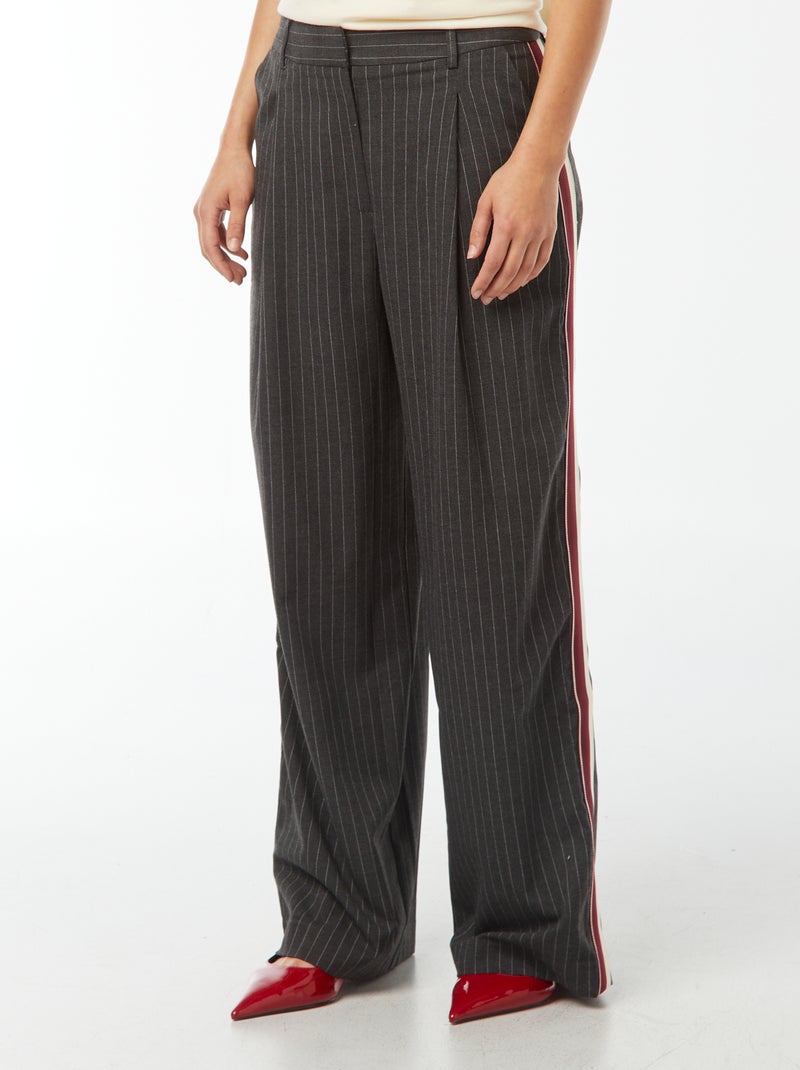 Pantalon city large Gris rayé - Kiabi