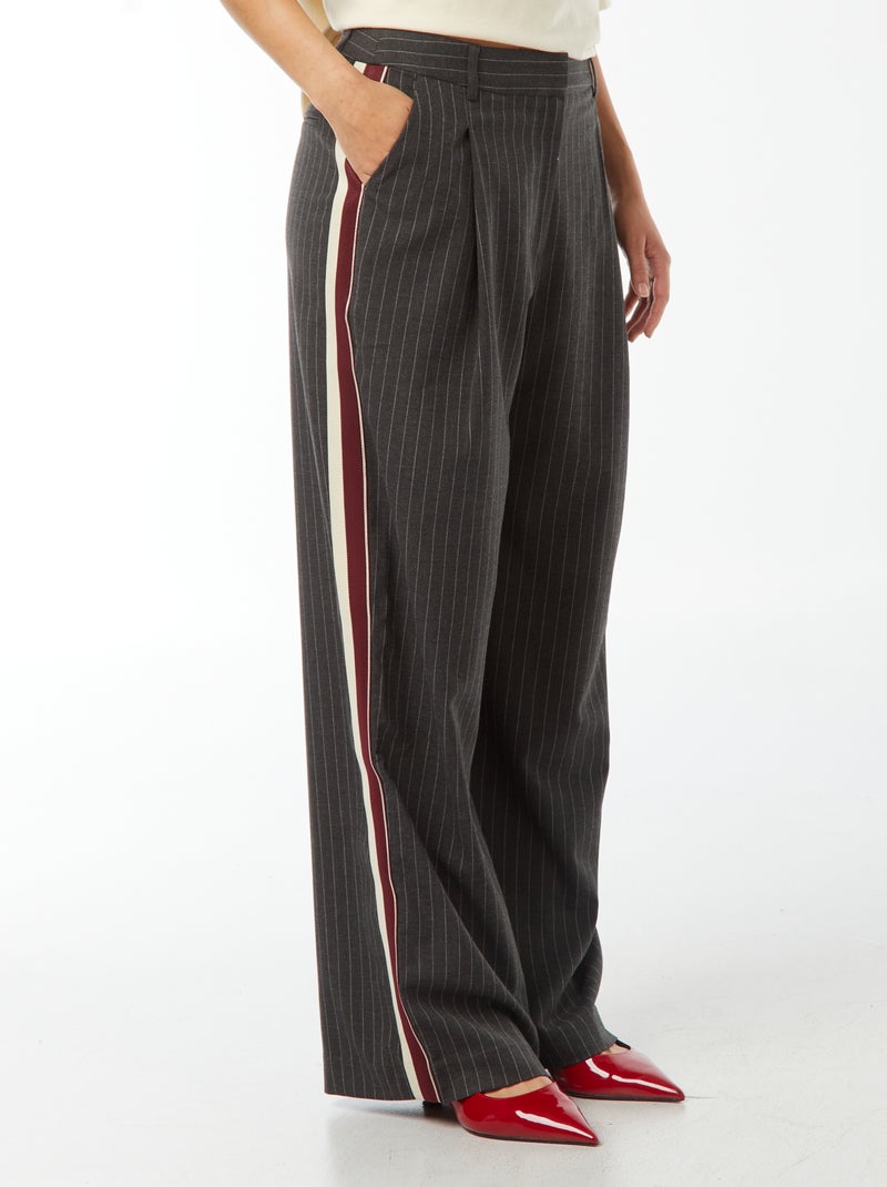 Pantalon city large Gris rayé - Kiabi