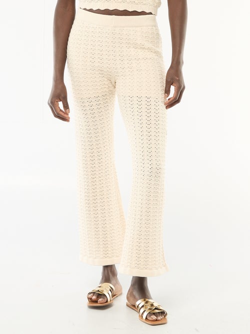 Pantalon en tricot fantaisie pour femme à coupe flare - Kiabi Pantalon en tricot fantaisie pour femme à coupe flare - Kiabi