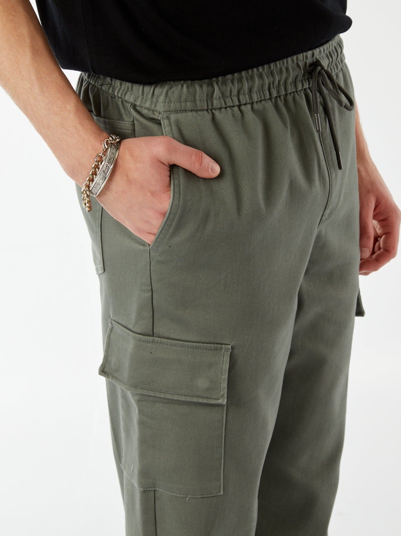 Pantalon esprit 'jogger' multipoches Vert - Kiabi