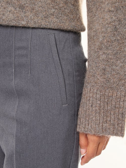 Pantalon femme à coupe droite et taille haute - Kiabi