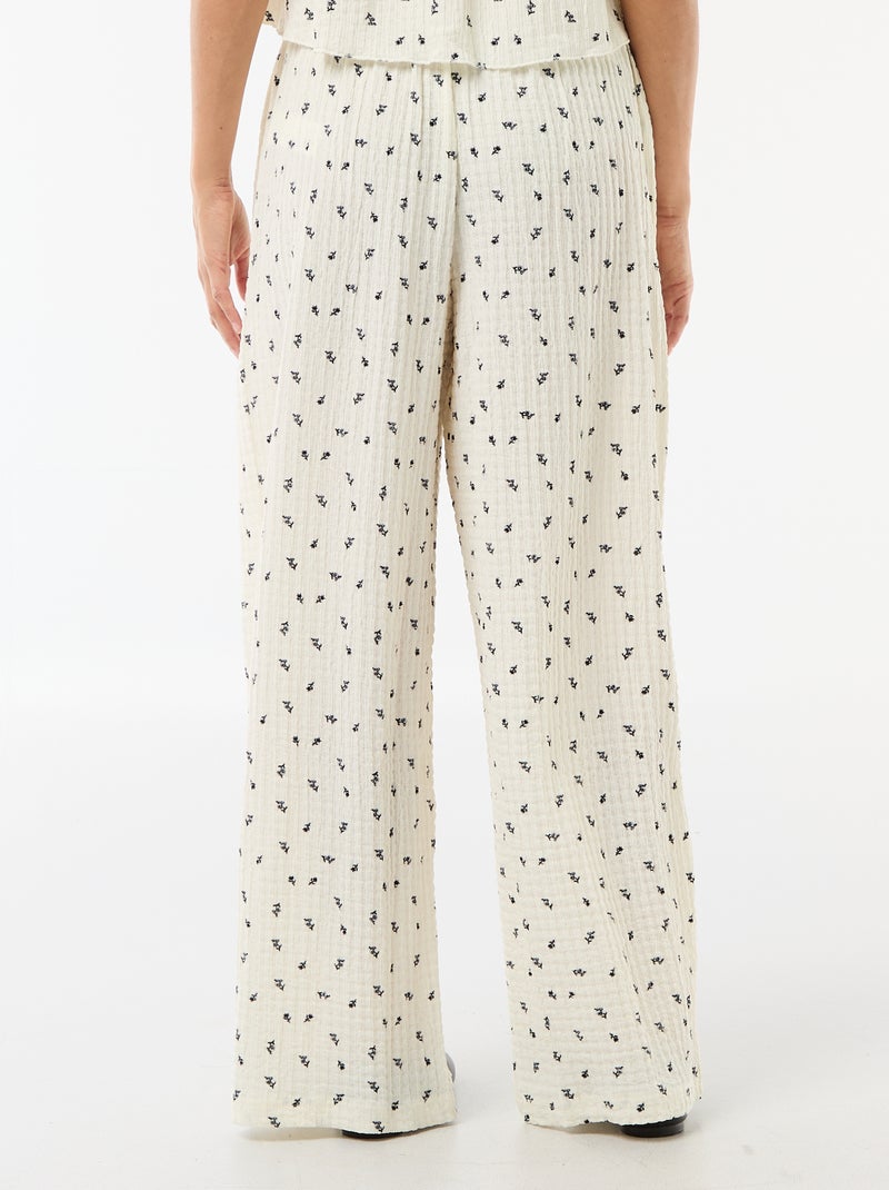 Pantalon imprimé en maille crinkle Blanc - Kiabi