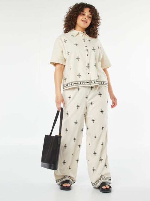 Pantalon large 3/4 brodé - Kiabi