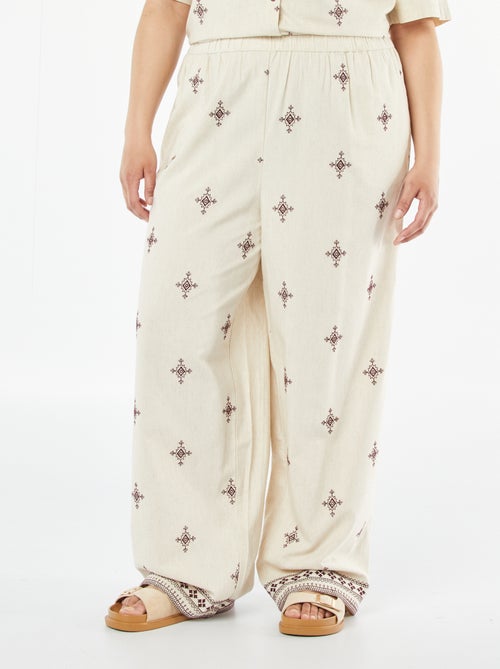Pantalon large 3/4 brodé - Kiabi