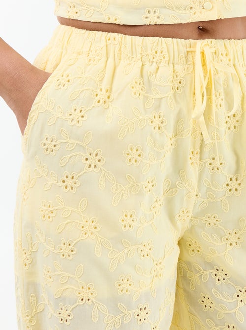 Pantalon large à broderie anglaise en coton uni - Kiabi