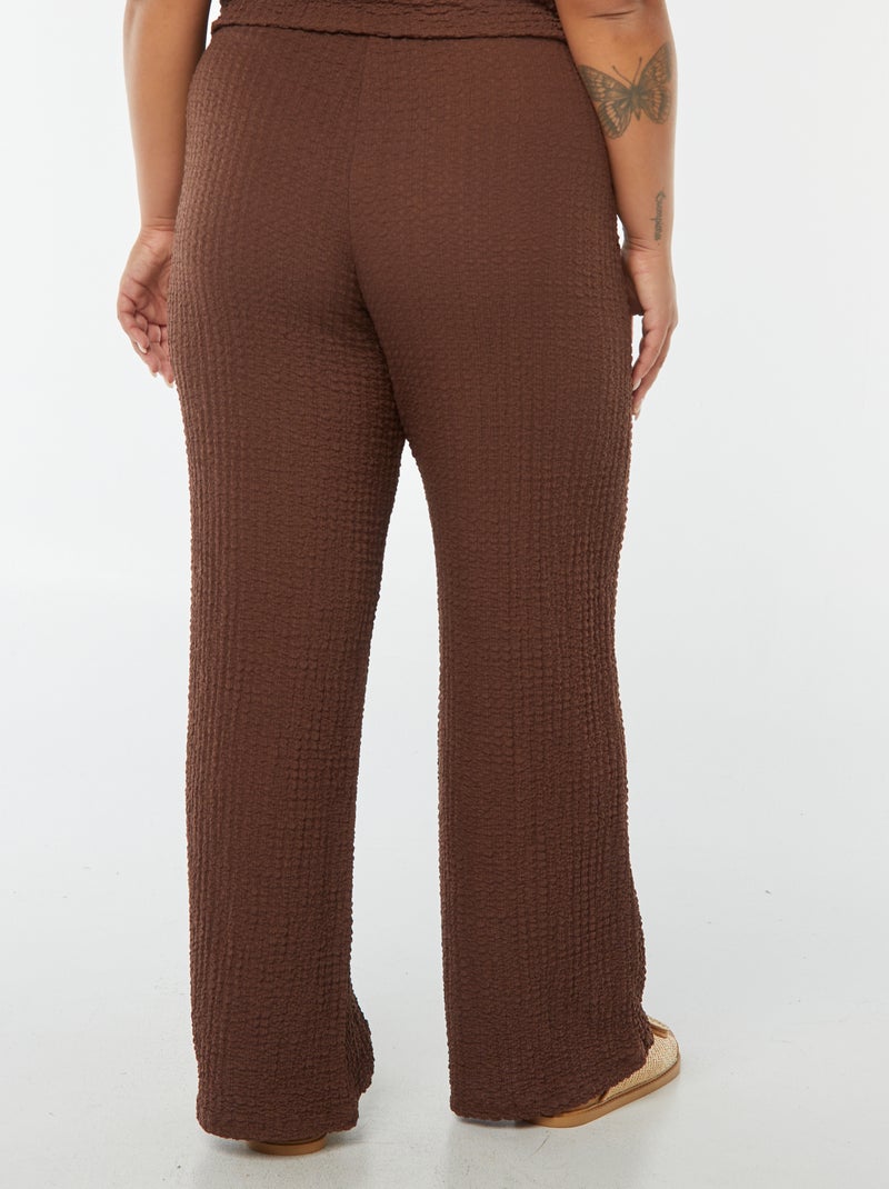 Pantalon large en maille gaufrée Marron - Kiabi