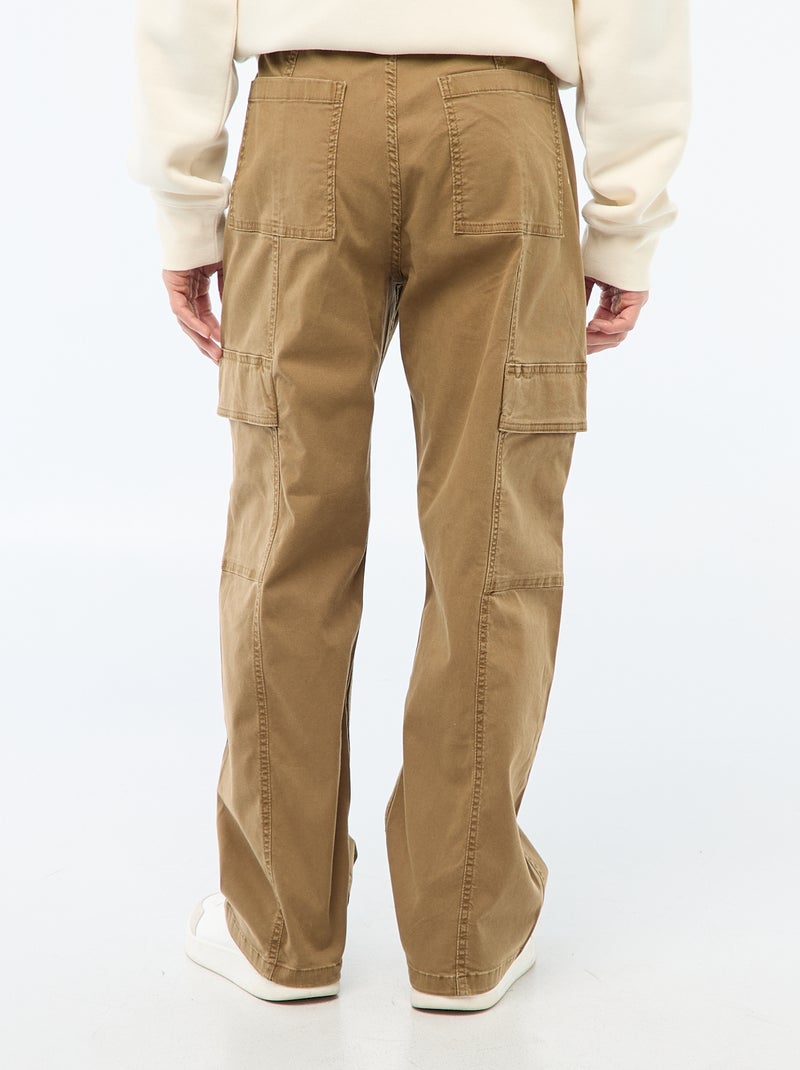 Pantalon multipoches uni coupe droite / Regular Fit Marron - Kiabi