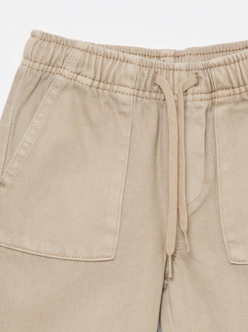 Pantalon poches rectangulaires - Coupe + ajustée - Kiabi