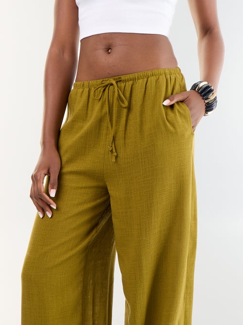 Pantalone a palloncino tinta unita con 2 tasche - Kiabi Pantalone a palloncino tinta unita con 2 tasche - Kiabi