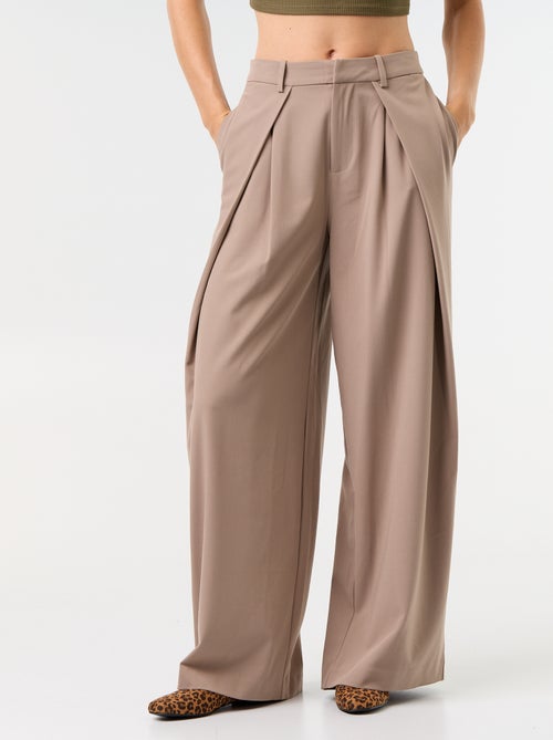 Pantalone ampio a vita alta con pinces - Kiabi Pantalone ampio a vita alta con pinces - Kiabi