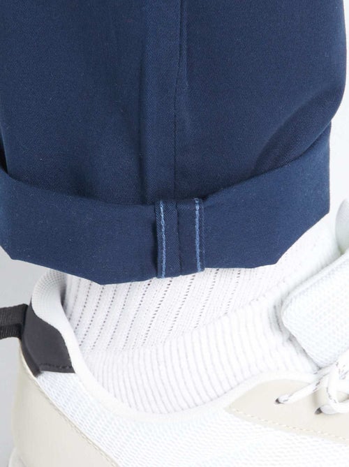 Pantalone chino slim in cotone stretch - L30 - Kiabi Pantalone chino slim in cotone stretch - L30 - Kiabi