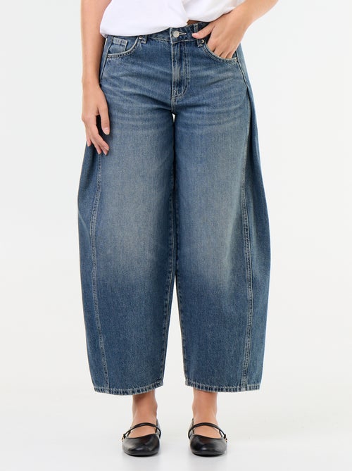 Pantalone in denim con pinces decorative - Kiabi