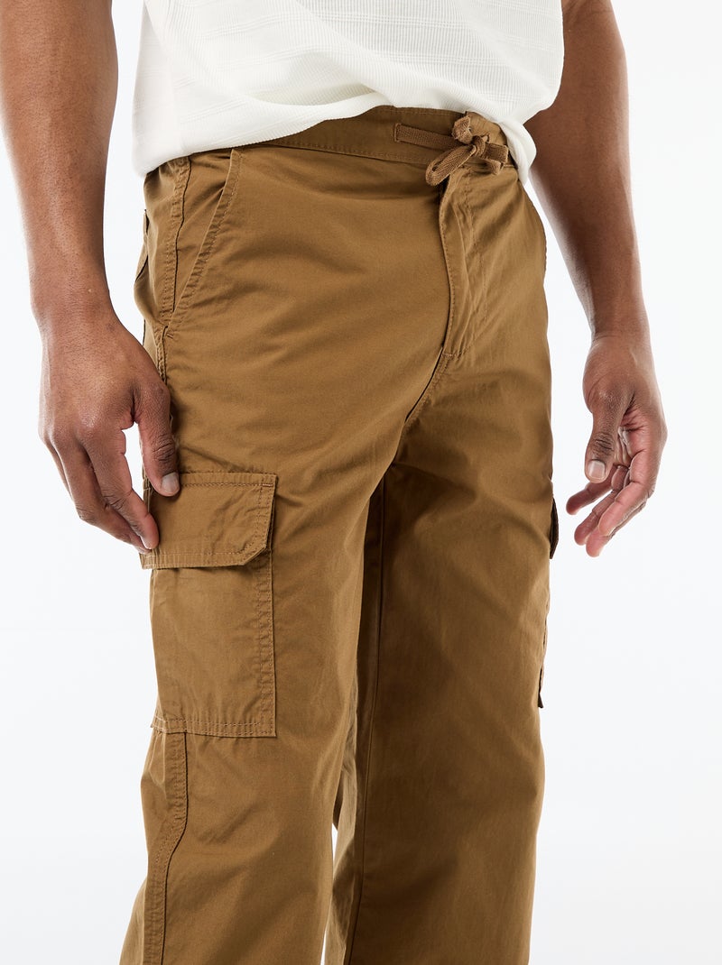 Pantalone multitasche regular fit Marrone - Kiabi