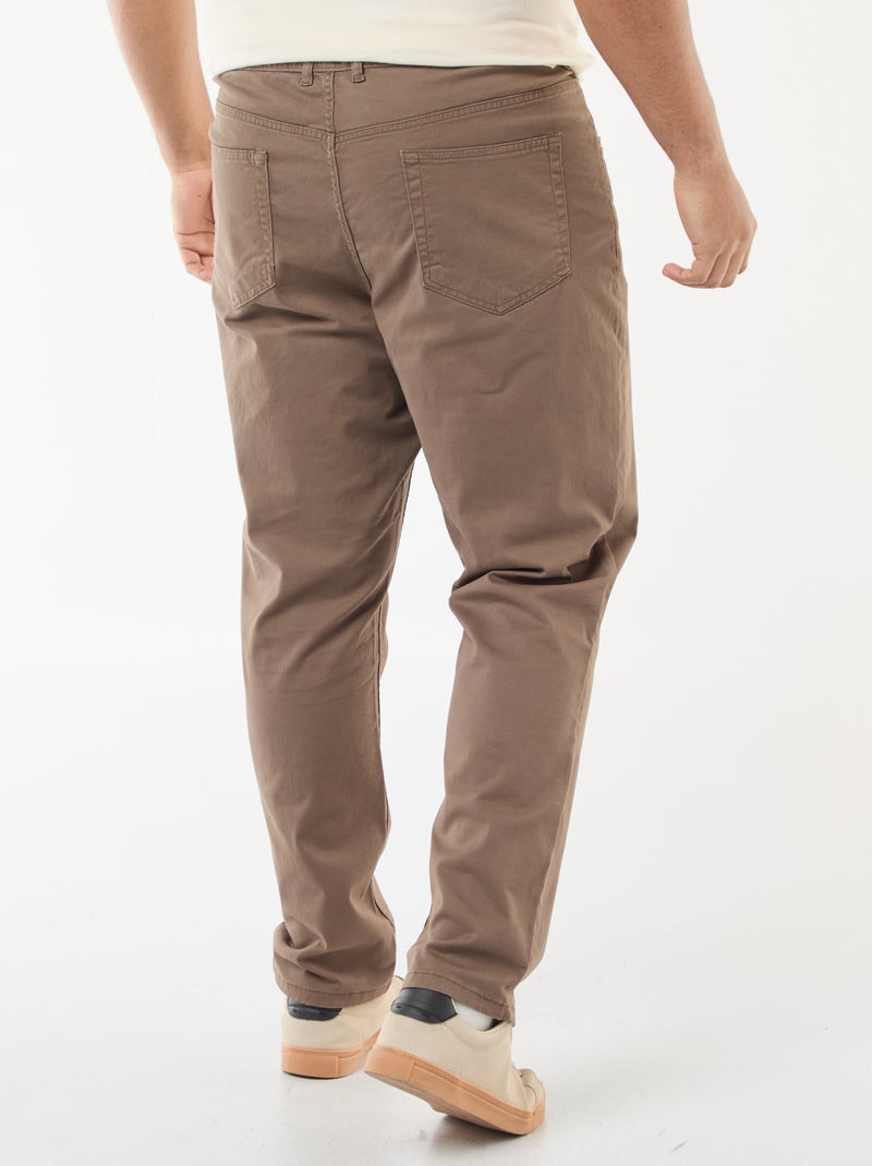 Pantaloni 5 tasche fitted L34 Marrone - Kiabi