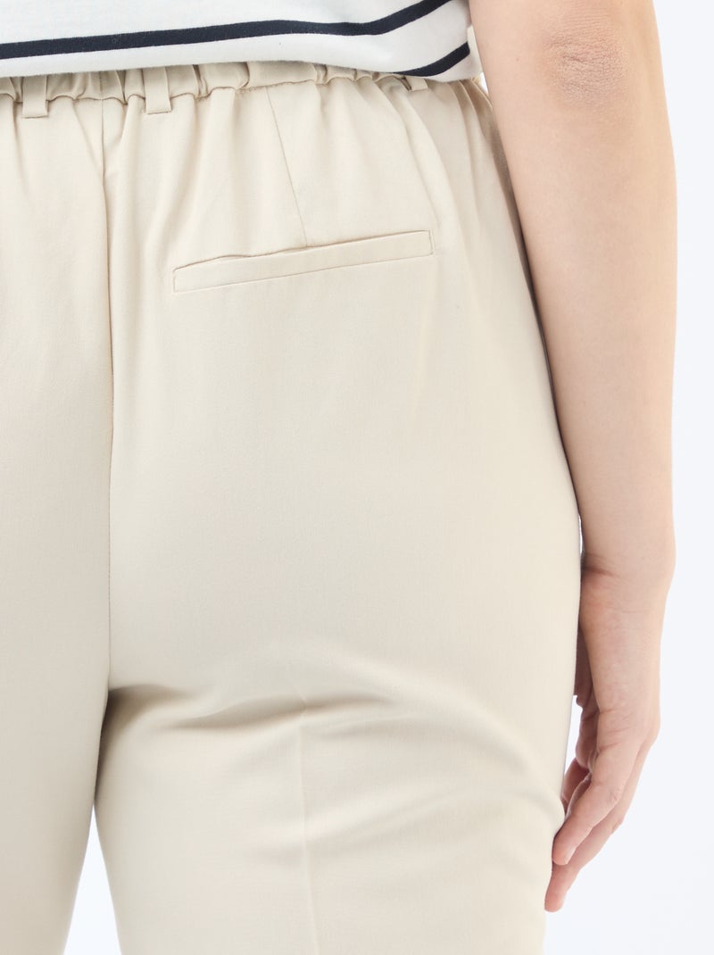 Pantaloni a sigaretta con apertura con gancetto e zip - Beige - Kiabi