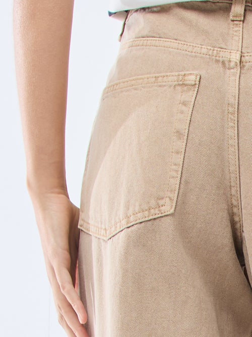 Pantaloni denim barrel fit tinta unita con nodo - Kiabi