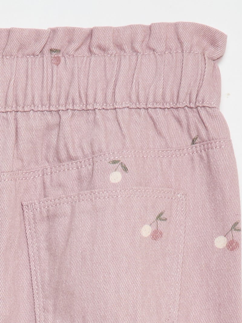 Pantaloni in denim taglio mom con motivo Rosa - Kiabi