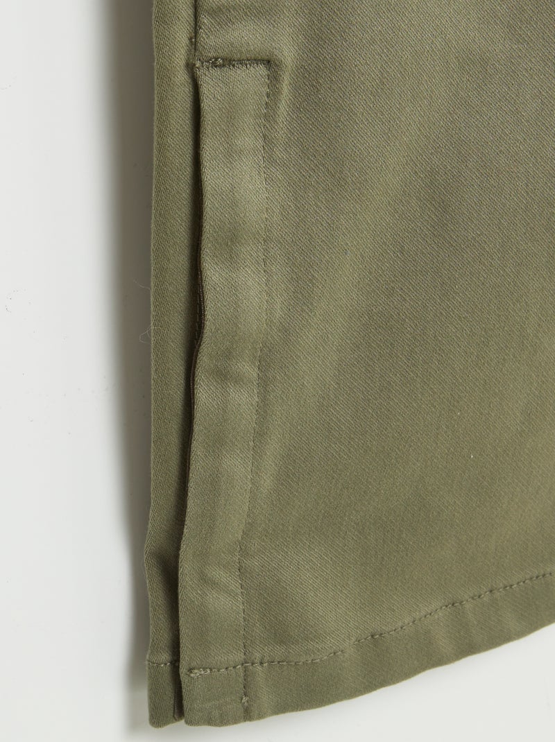 Pantaloni regular con tasche a patta - collezione facile da indossare VERDE - Kiabi