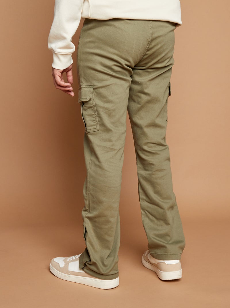 Pantaloni regular con tasche a patta - collezione facile da indossare VERDE - Kiabi