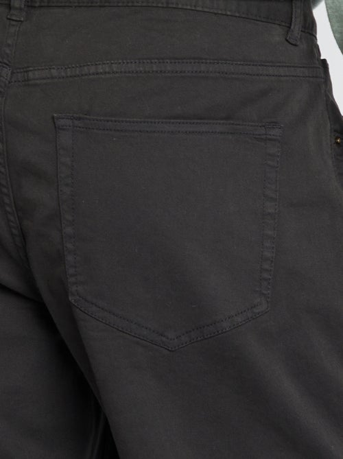 Pantaloni slim L38 per altezze di 2m e più - Kiabi Pantaloni slim L38 per altezze di 2m e più - Kiabi