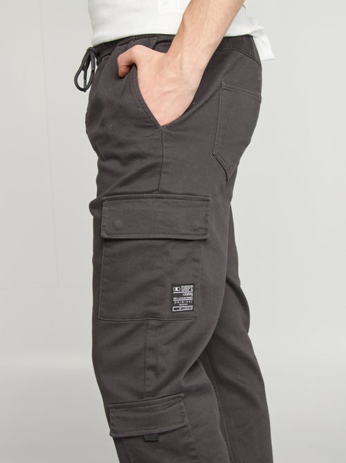 Pantaloni stile 'jogger' multitasche - Kiabi