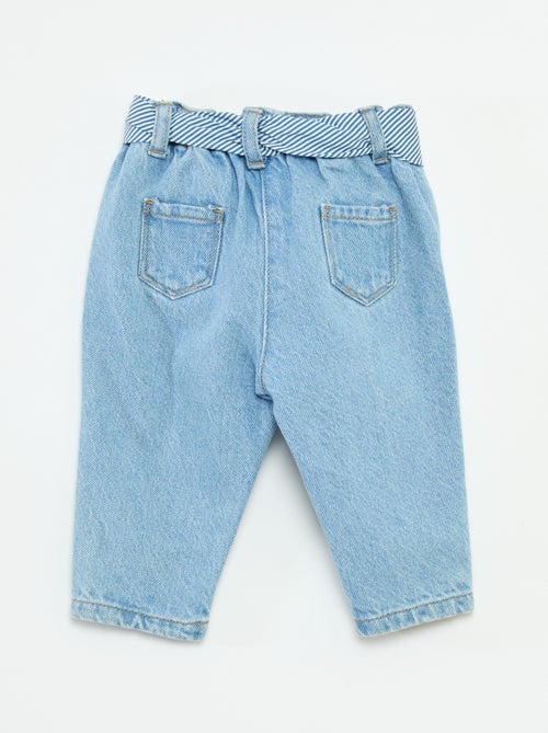 Paperbag-Jeans mit gemustertem Gürtel - Kiabi