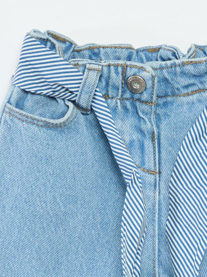 Paperbag-Jeans mit gemustertem Gürtel Blau - Kiabi