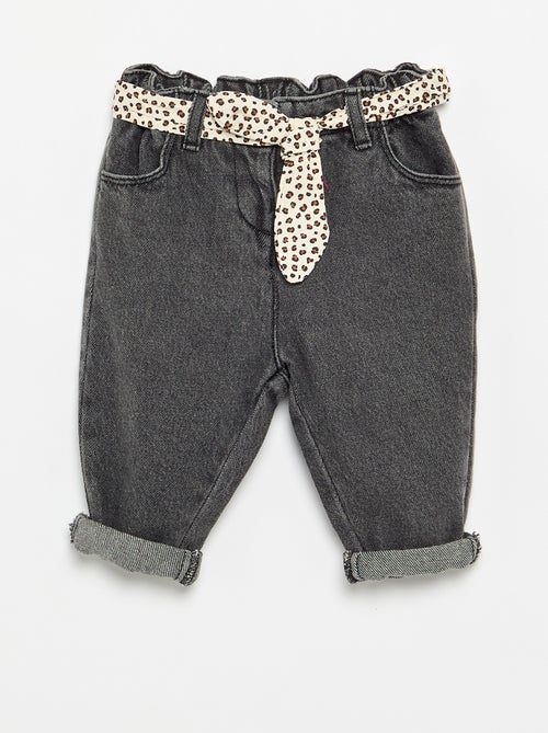 Paperbag-Jeans mit gemustertem Gürtel - Kiabi