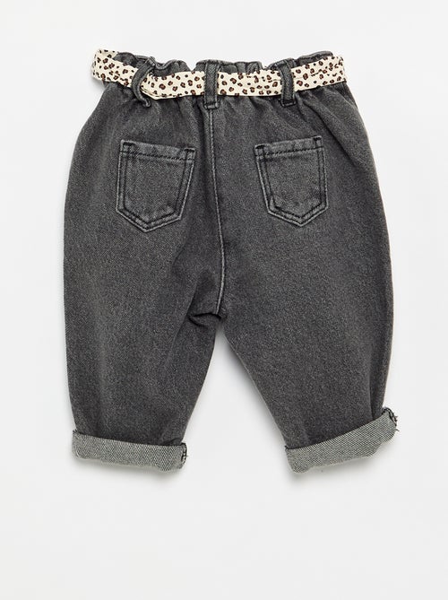 Paperbag-Jeans mit gemustertem Gürtel - Kiabi