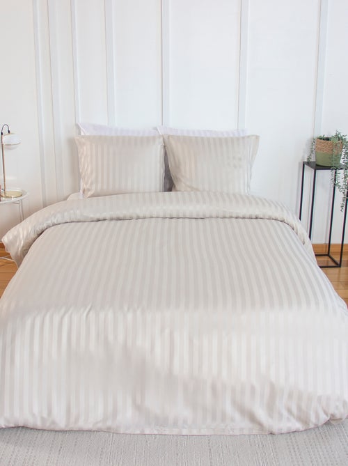 Parure de lit 1 ou 2 personnes en satin + 2 taies - Kiabi