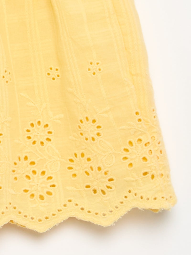 Plain shorts with eyelet embroidery Yellow - Kiabi